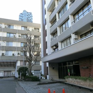 ニュー赤坂コーポラス