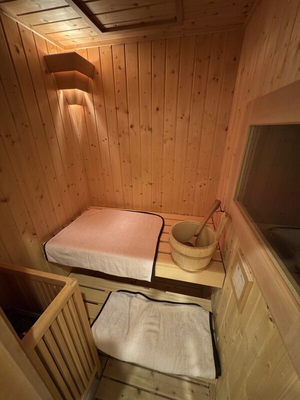 THE　ROPPONGI　TOKYO　CLUB　RESIDENCE4億9800万円25階