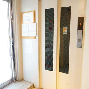 ラグジュアリーアパートメント若林CQ