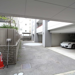 ラヴォーグ南青山